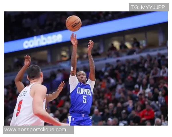 海兰德五投全失得分为零但贡献六篮板七助攻一盖帽表现不俗